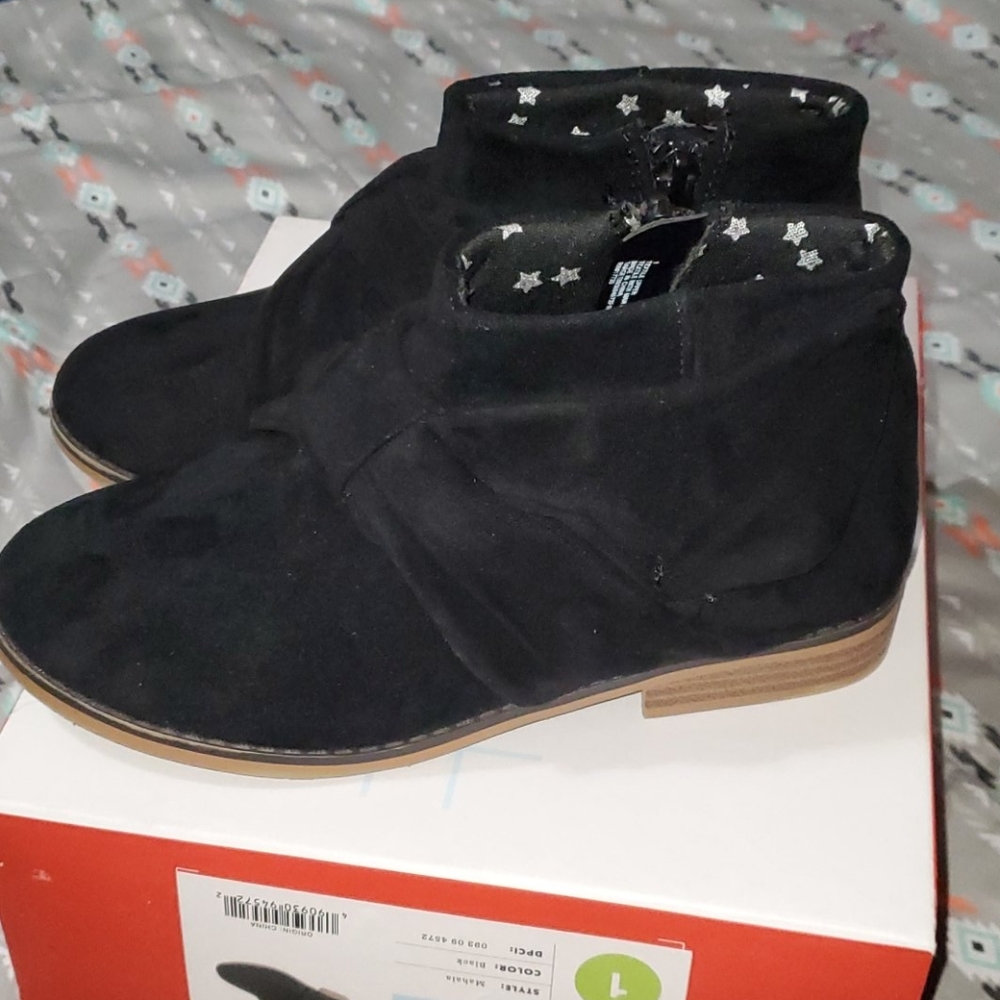 cat & jack booties - Picture 4 of 13